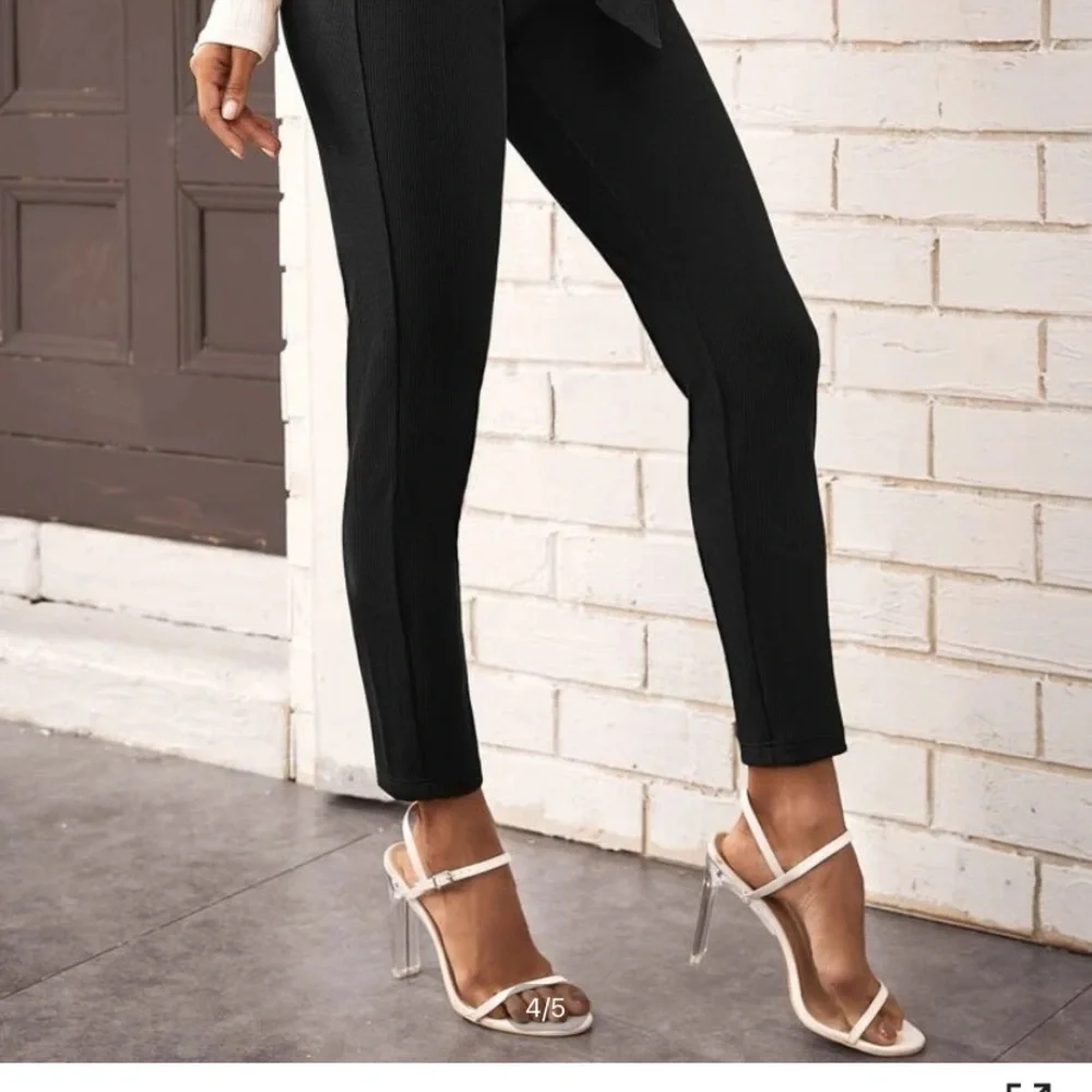 Belted skinny pants - Picture 2 of 5